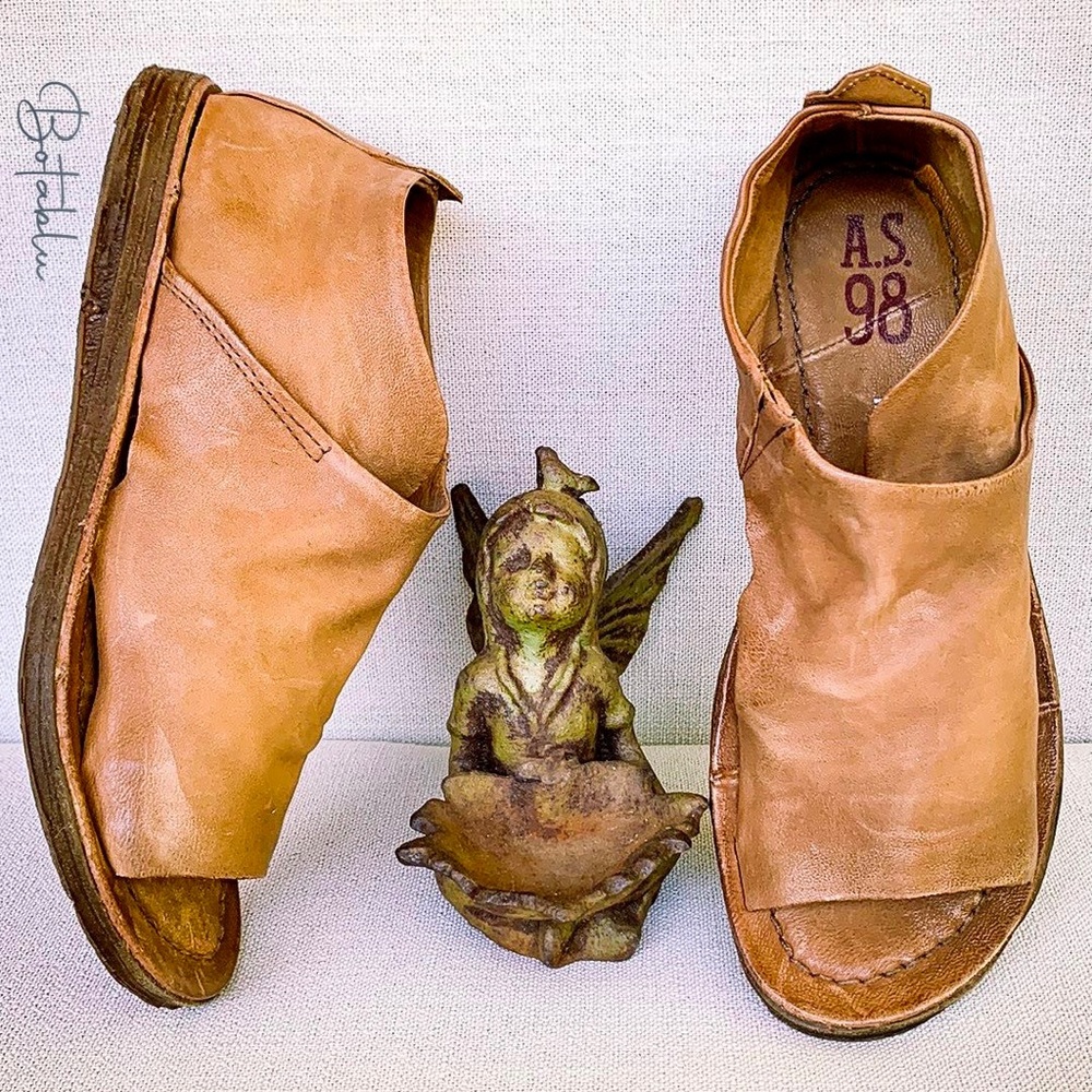 A.S.98 NEW! Free People Reiley Flat Camel Tan Leather Flat Boho Sandals Size 37